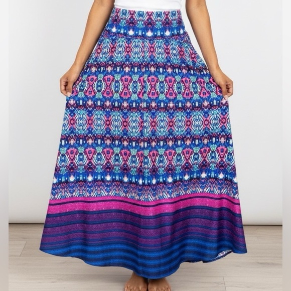 Signature Studio Dresses & Skirts - Signature Studio Blue and Pink Maxi Skirt